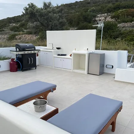 La Vie Est Belle 3 Luxury Bbq Jacuzzi&view Holiday home